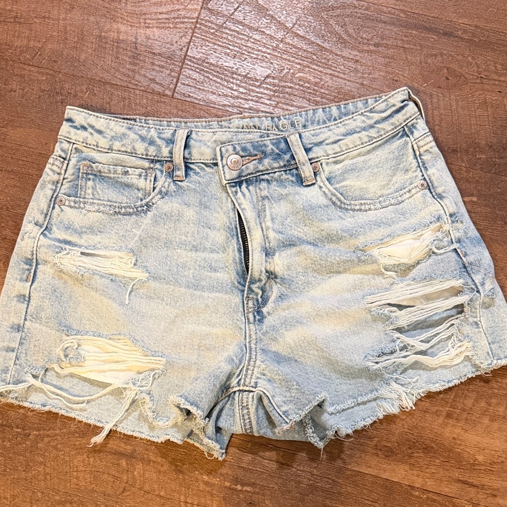 American Eagle Outfitters Light Blue Ripped Mom Short